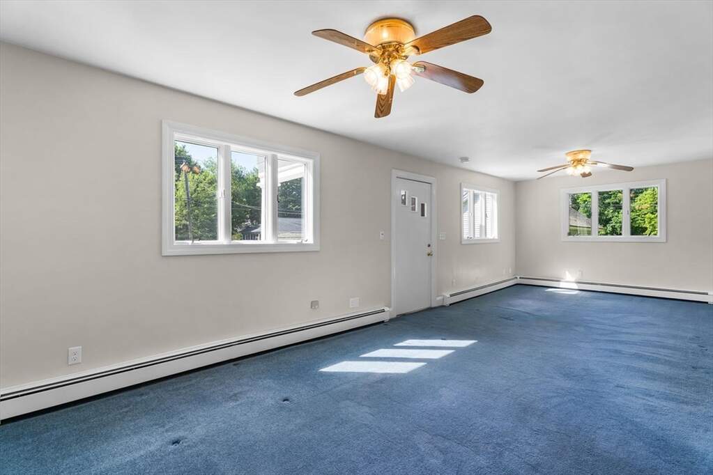 4 Bedroom Single Family Home/House's Image 7