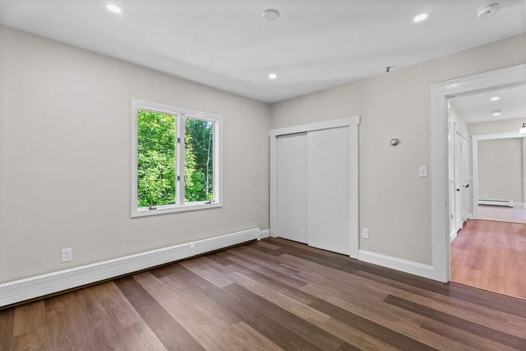 4 Bedroom Single Family Home/House's Image 13