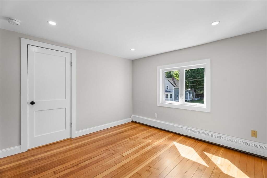 4 Bedroom Single Family Home/House's Image 31