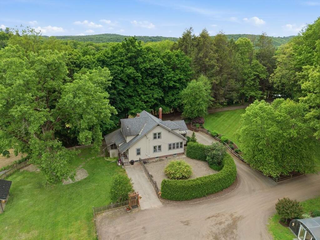 4 Bedroom Farm/Ranch/Plantation's Image 21