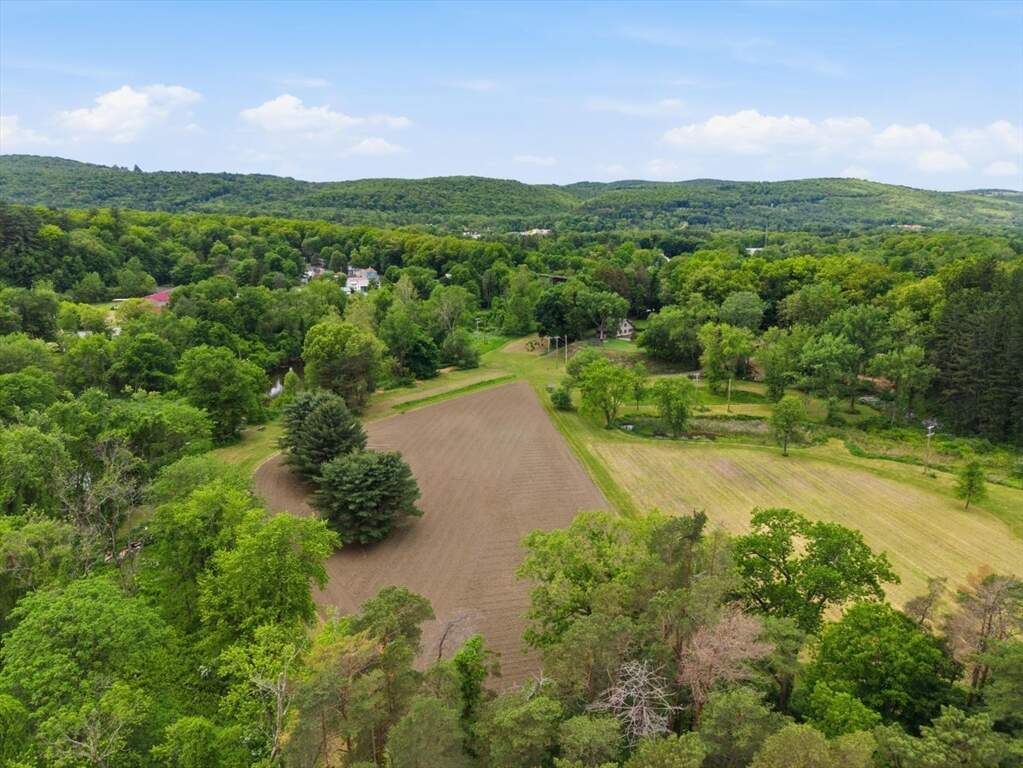 4 Bedroom Farm/Ranch/Plantation's Image 28