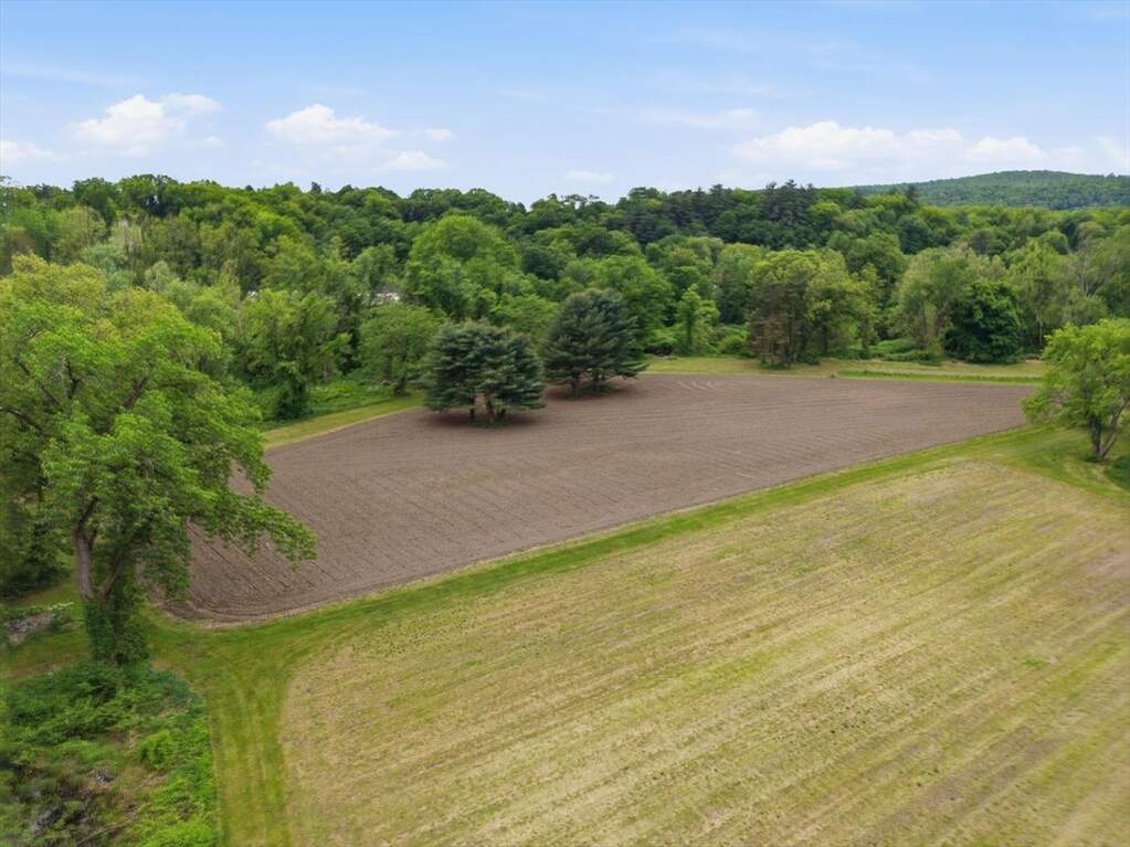 4 Bedroom Farm/Ranch/Plantation's Image 3