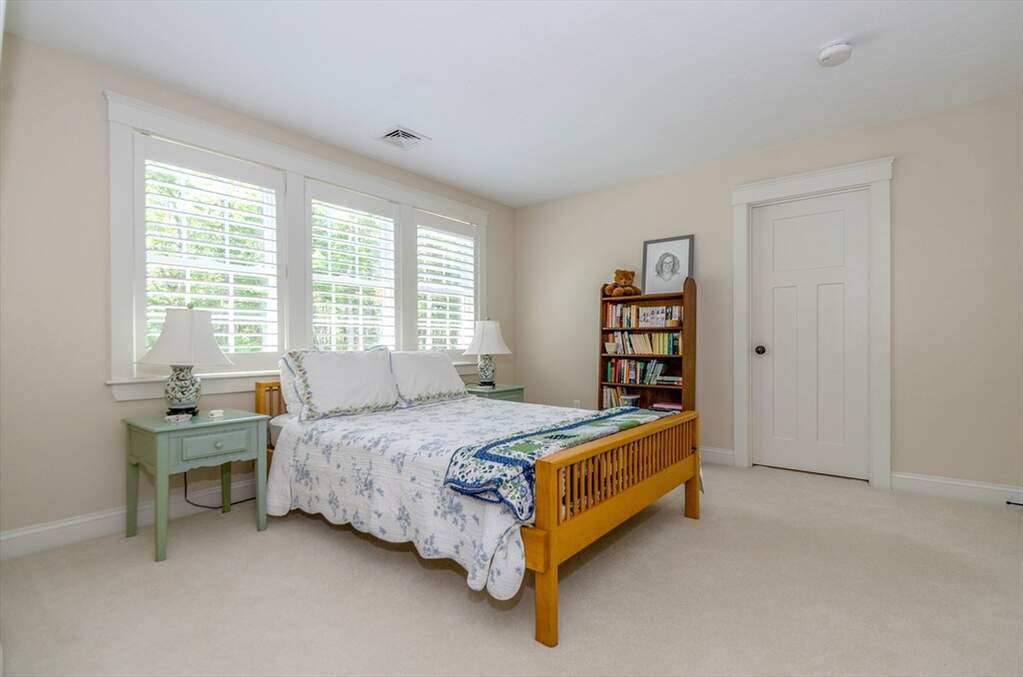 3 Bedroom Single Family Home/House's Image 13