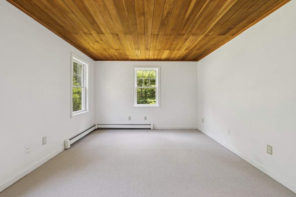 4 Bedroom Single Family Home/House's Image 13