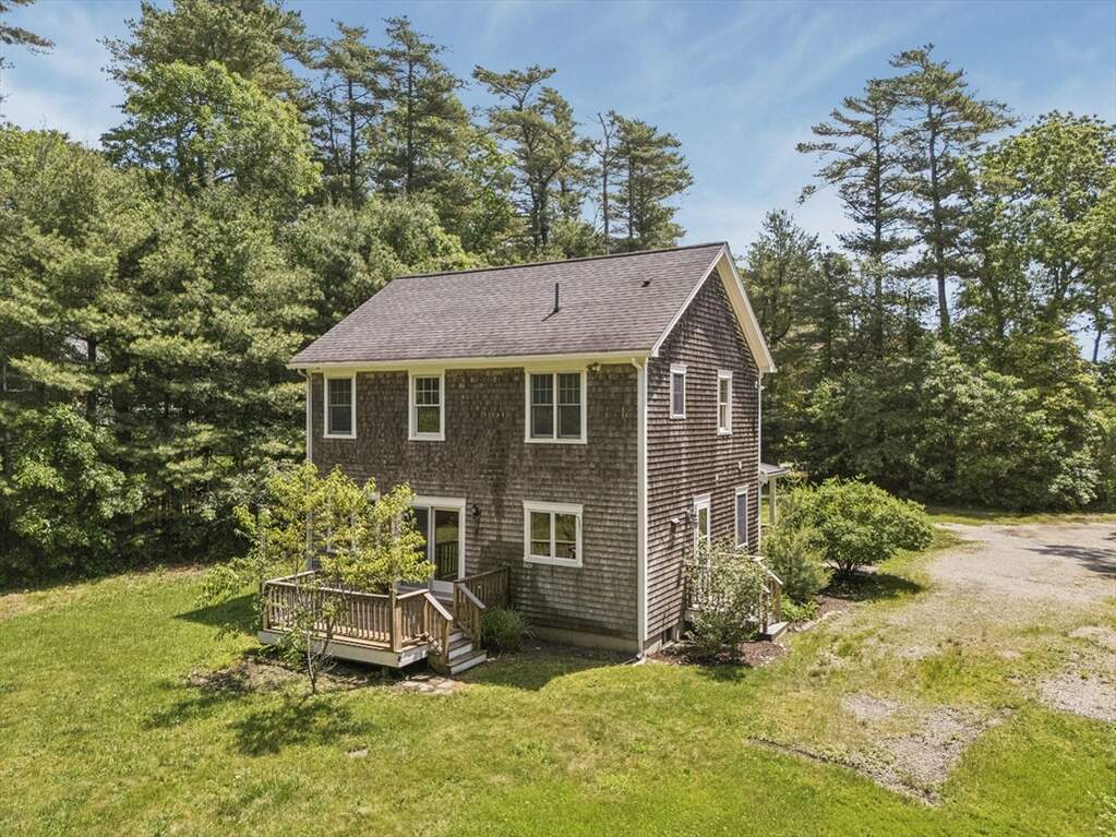 4 Bedroom Single Family Home/House's Image 21