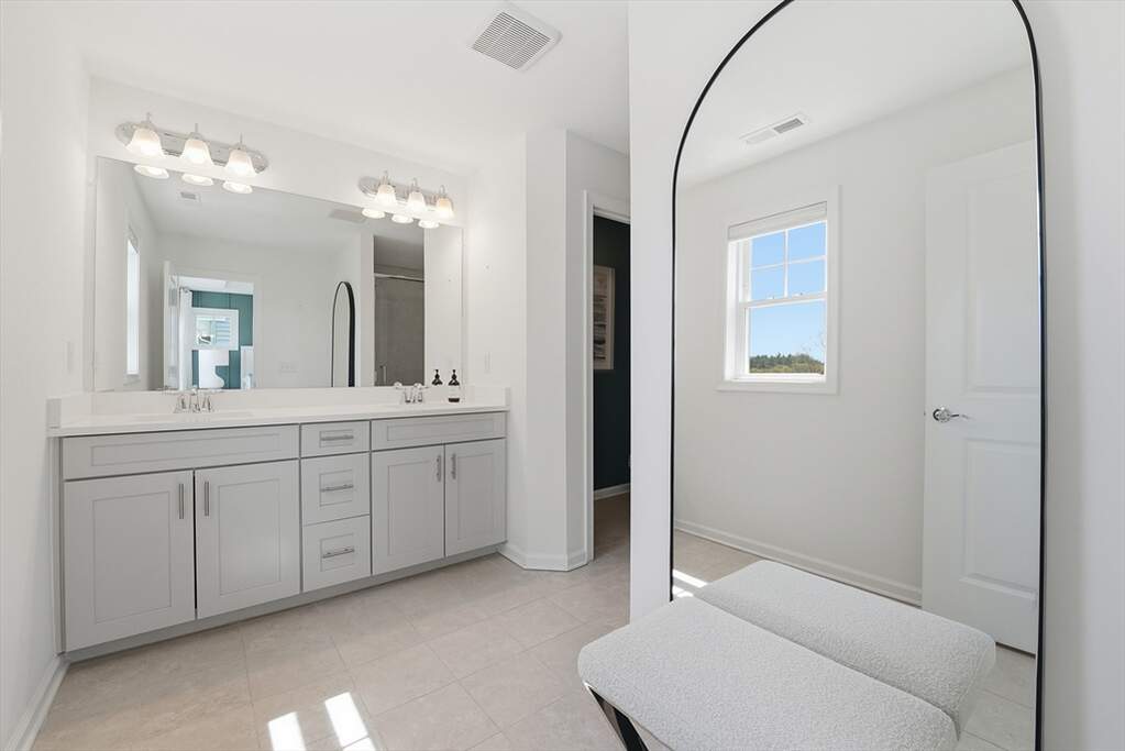 2 Bedroom Villa/Townhouse's Image 14