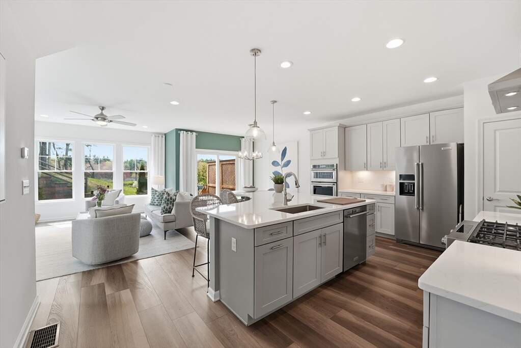 2 Bedroom Single Family Home/House's Image 3
