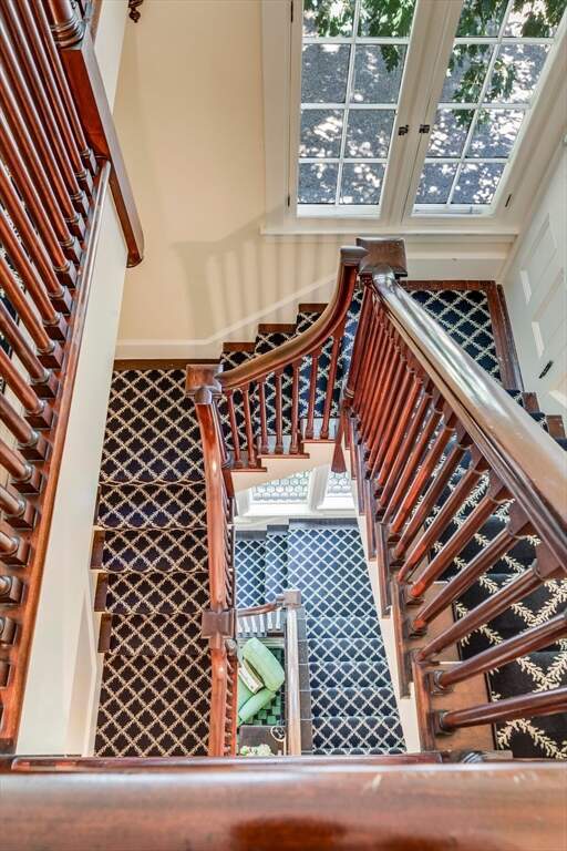 8 Bedroom Single Family Home/House's Image 29