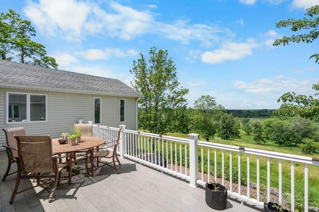 4 Bedroom Single Family Home/House's Image 10