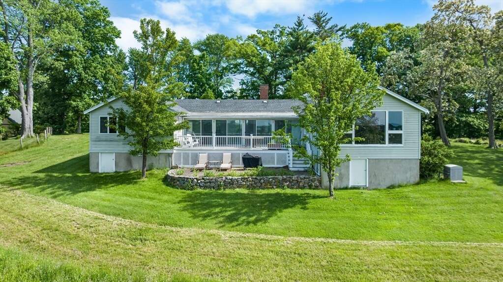 4 Bedroom Single Family Home/House's Image 12