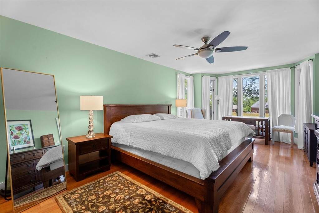 4 Bedroom Single Family Home/House's Image 20