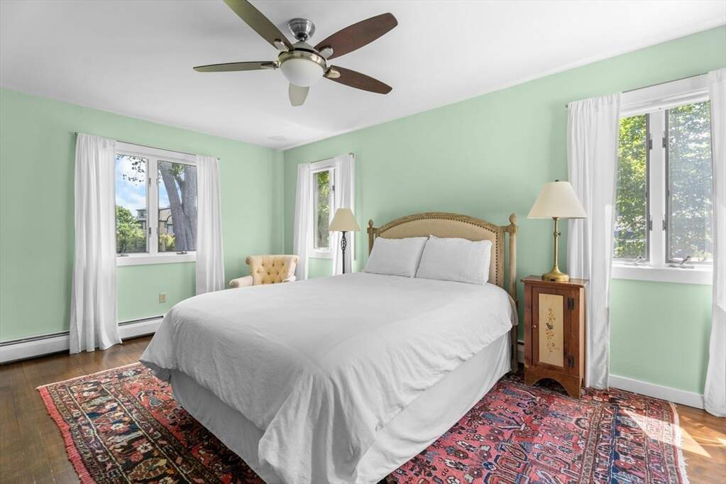 4 Bedroom Single Family Home/House's Image 21