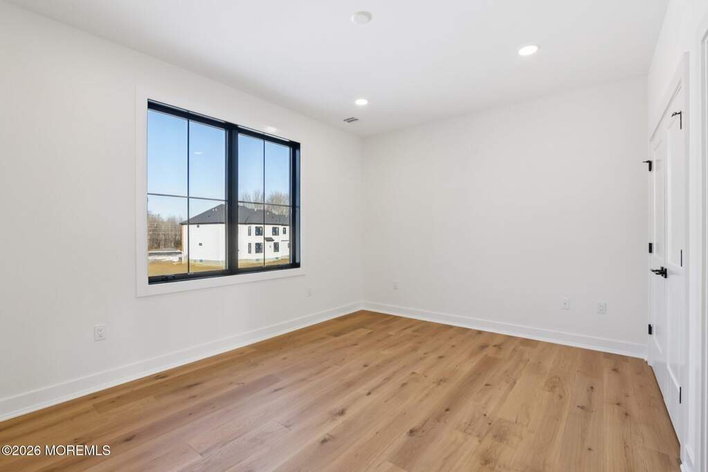 5 Bedroom Single Family Home/House's Image 42