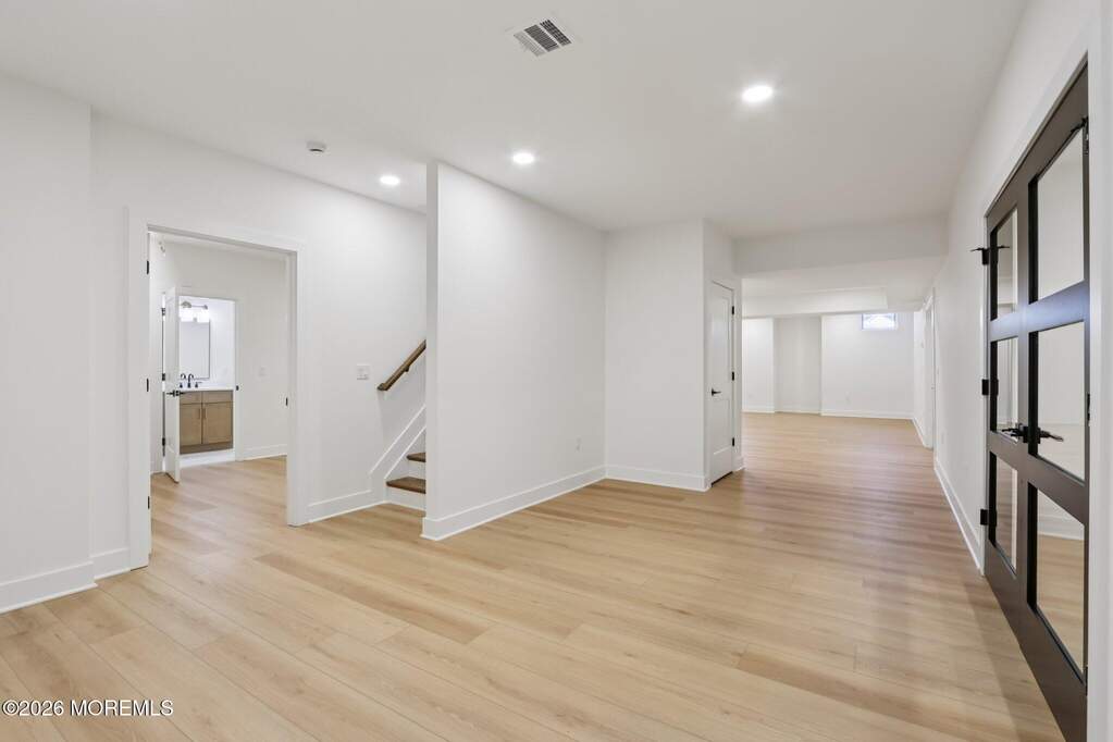 5 Bedroom Single Family Home/House's Image 75