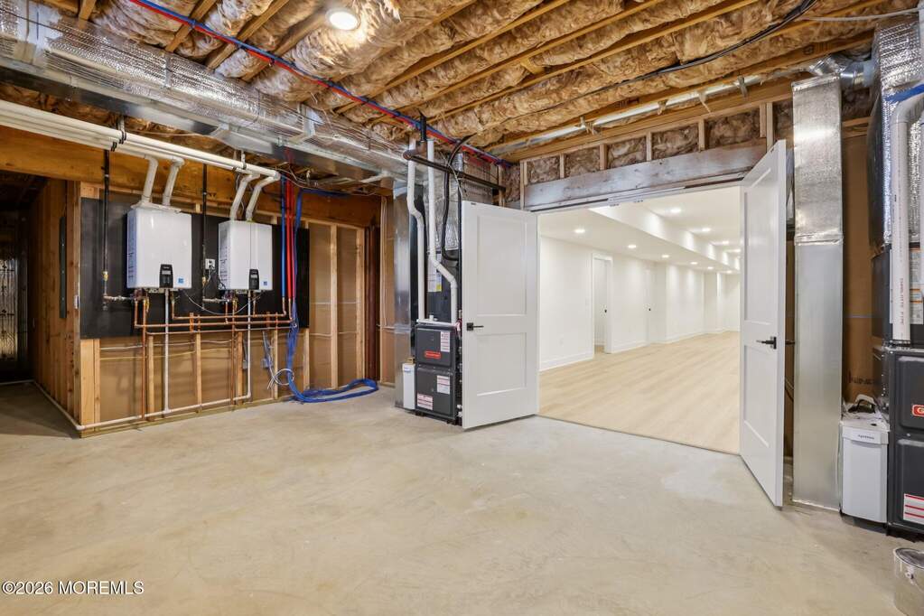 5 Bedroom Single Family Home/House's Image 80
