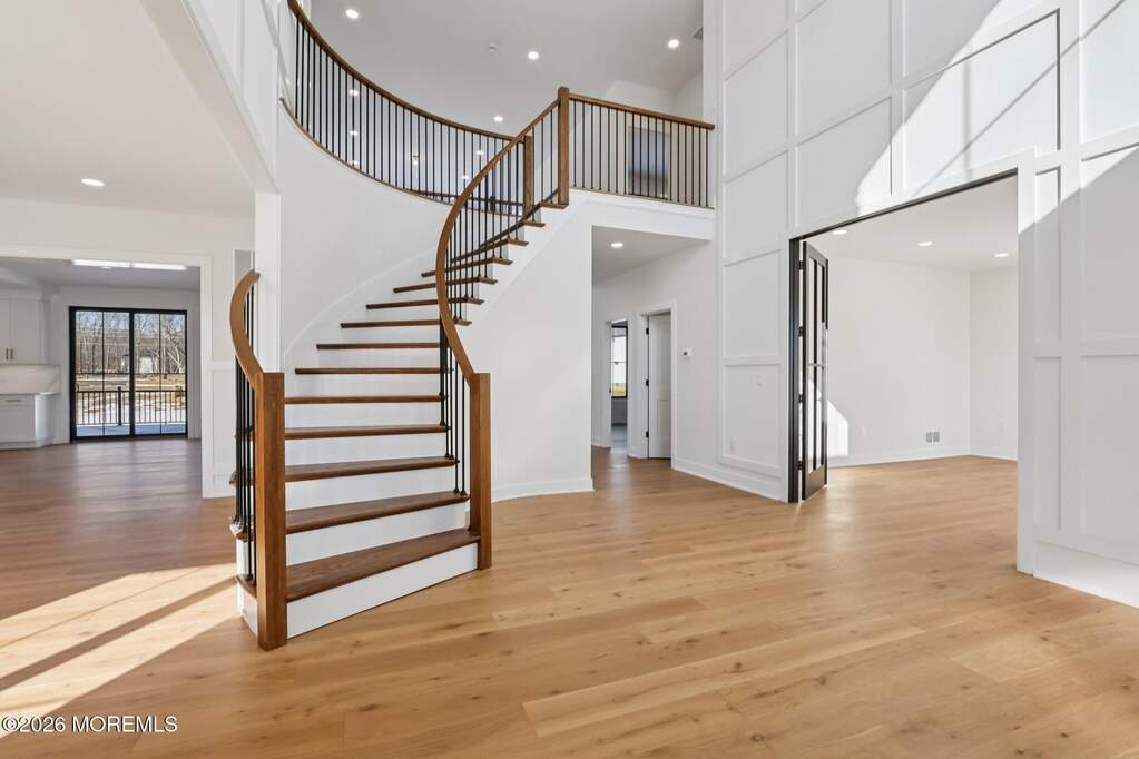 5 Bedroom Single Family Home/House's Image 6