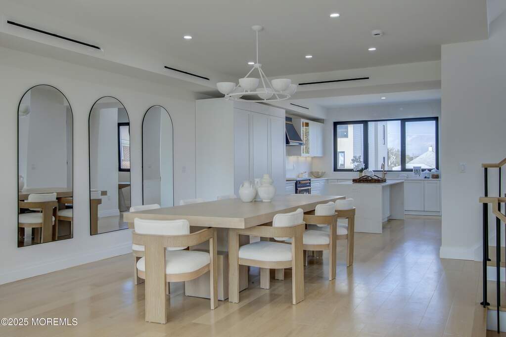 3 Bedroom Villa/Townhouse's Image 8