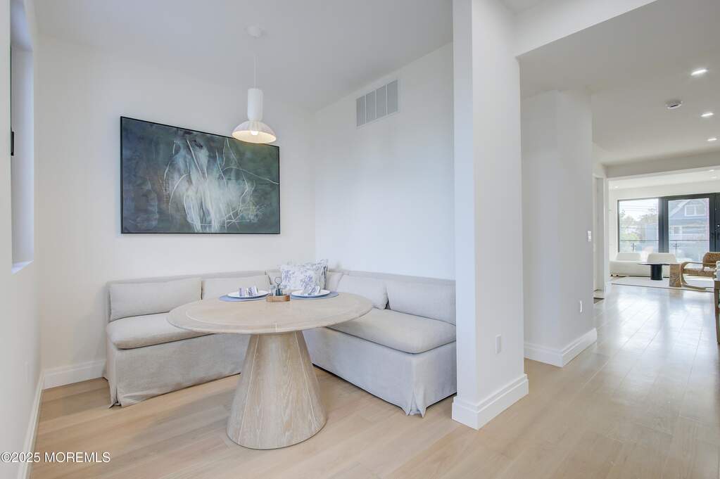 3 Bedroom Villa/Townhouse's Image 13