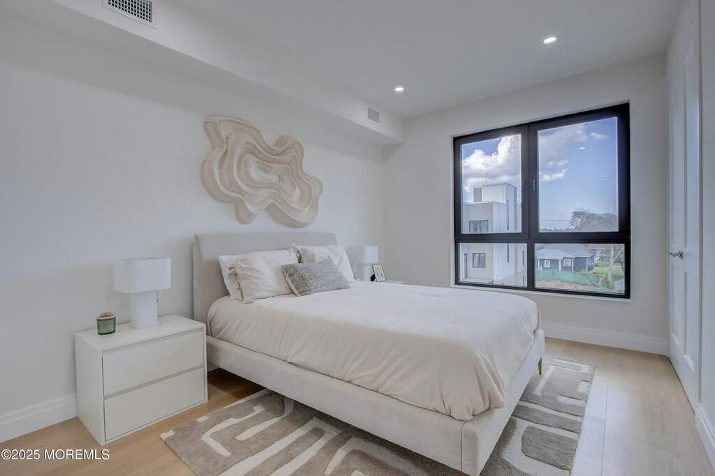 3 Bedroom Villa/Townhouse's Image 21