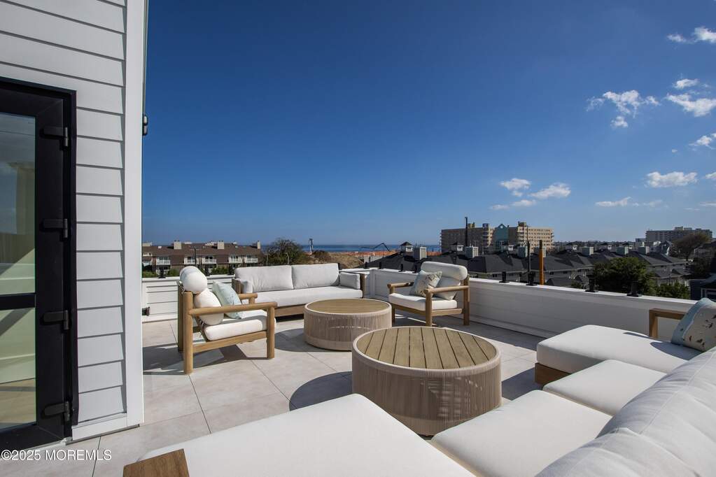 3 Bedroom Villa/Townhouse's Image 25