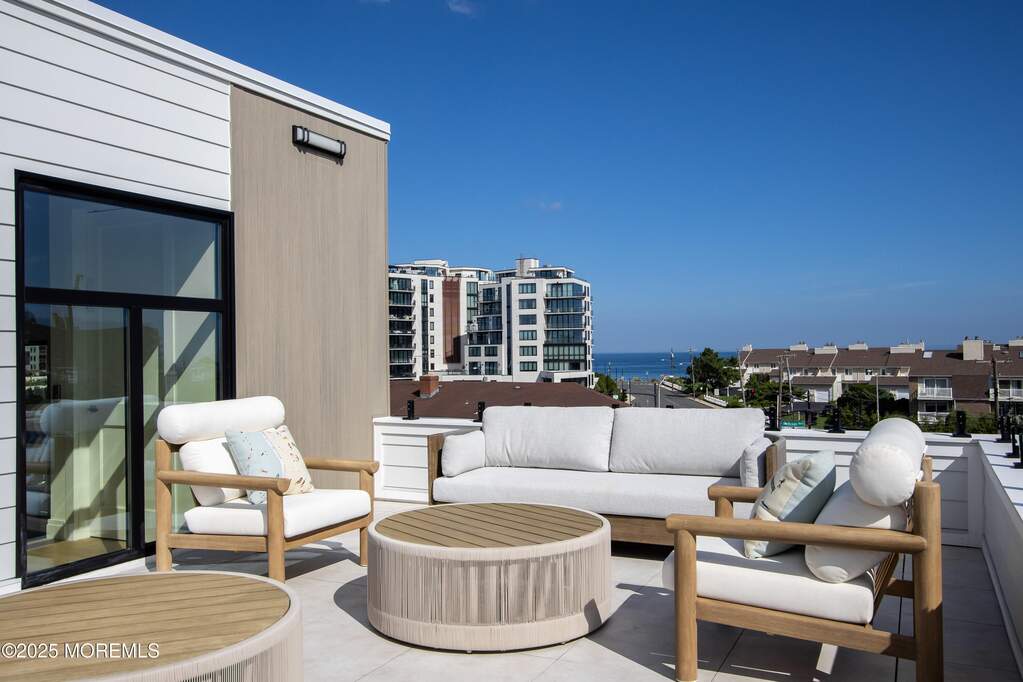 3 Bedroom Villa/Townhouse's Image 26