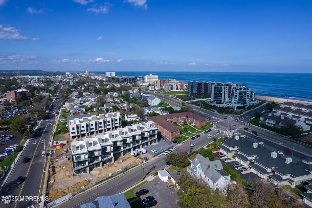 3 Bedroom Villa/Townhouse's Image 31