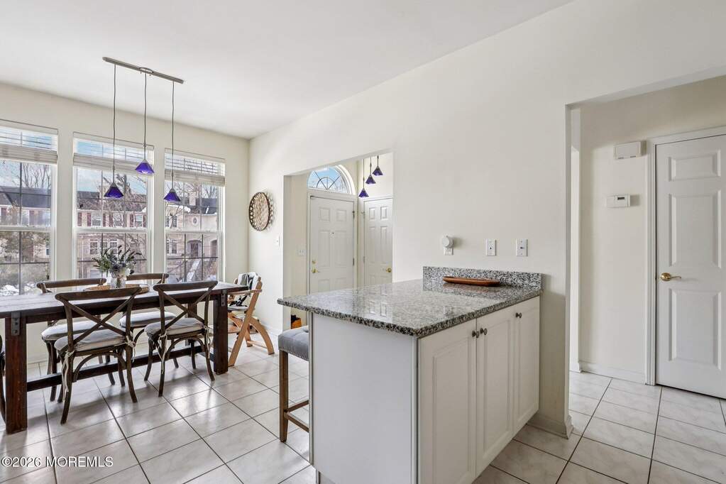 2 Bedroom Villa/Townhouse's Image 8