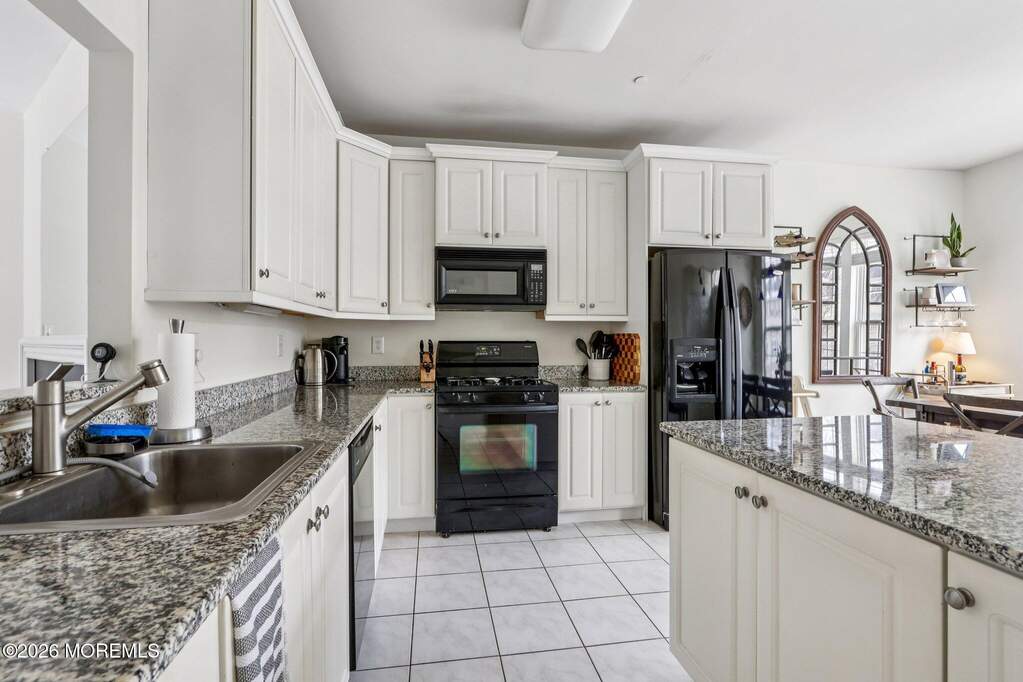 2 Bedroom Villa/Townhouse's Image 10