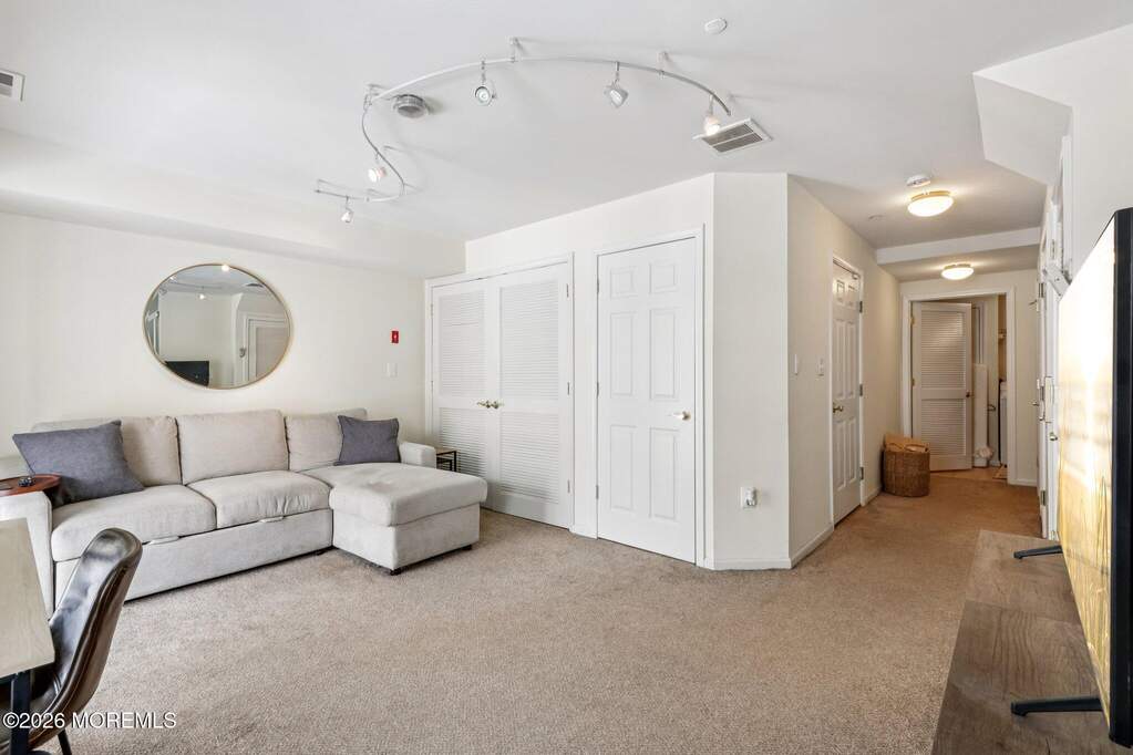 2 Bedroom Villa/Townhouse's Image 18