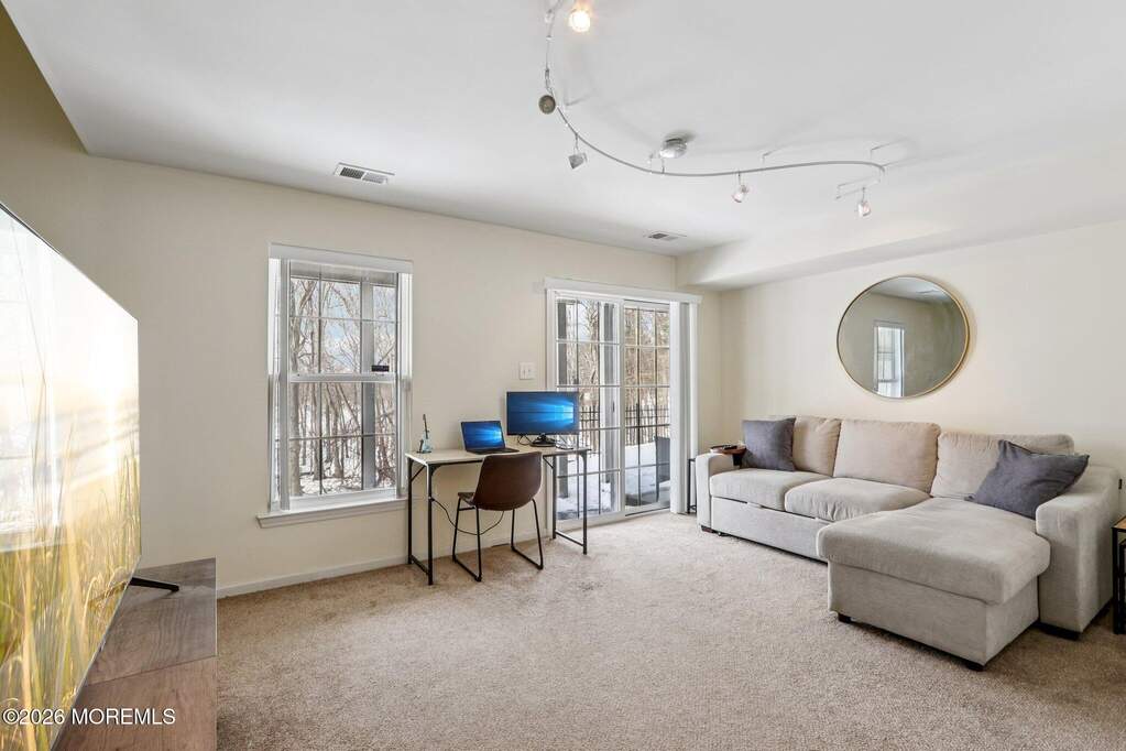 2 Bedroom Villa/Townhouse's Image 19