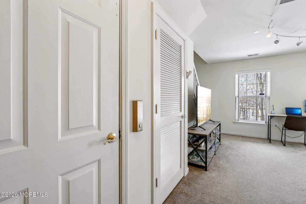 2 Bedroom Villa/Townhouse's Image 22