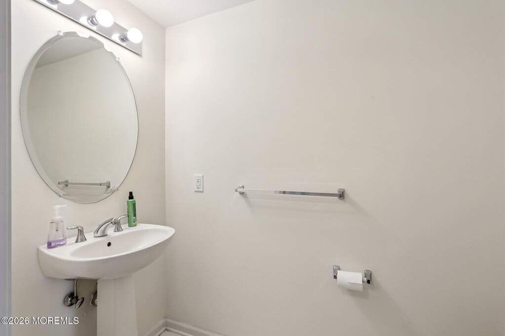 2 Bedroom Villa/Townhouse's Image 23