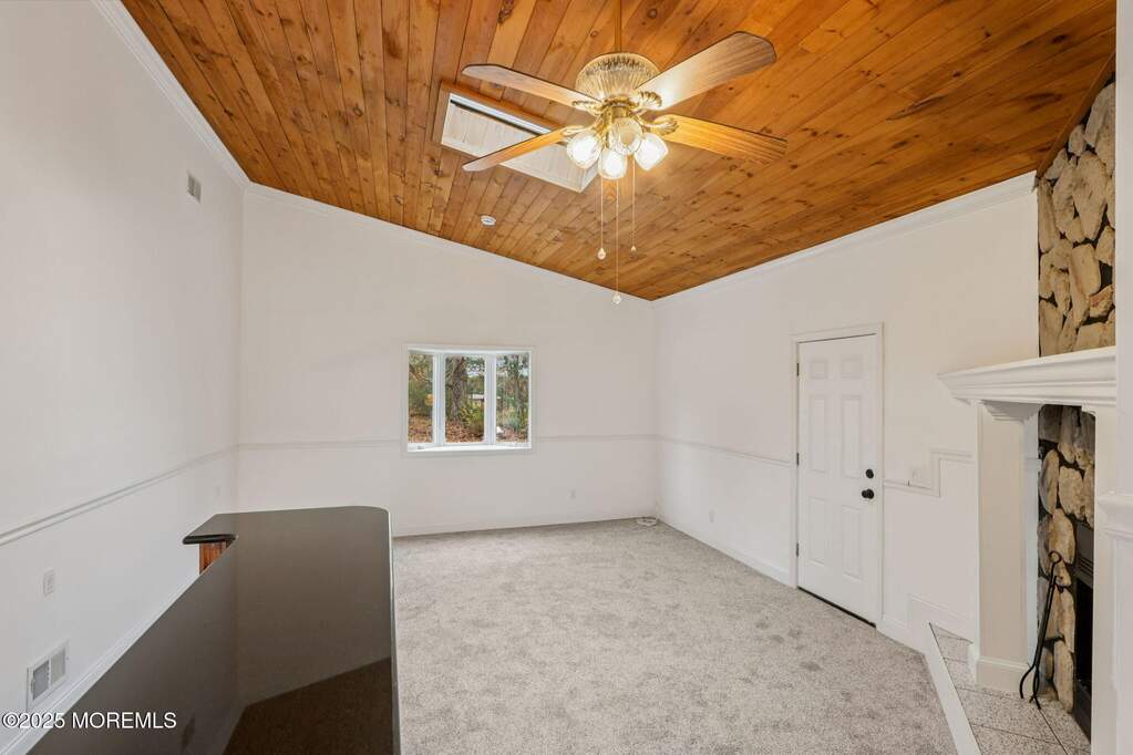 3 Bedroom Single Family Home/House's Image 12