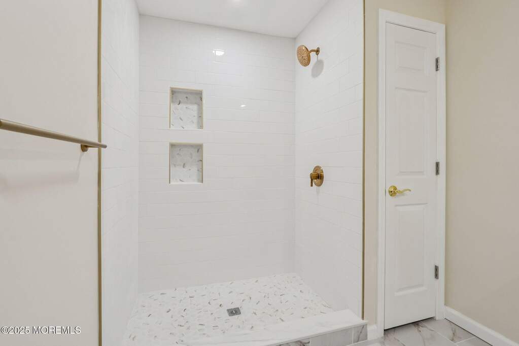 3 Bedroom Single Family Home/House's Image 21