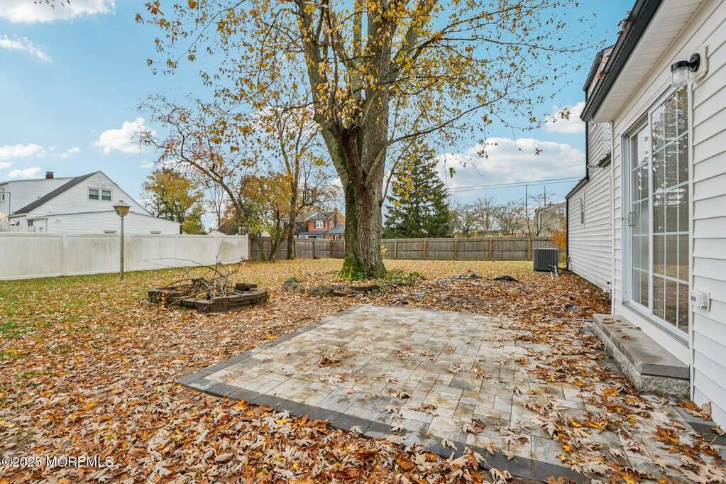 3 Bedroom Single Family Home/House's Image 29