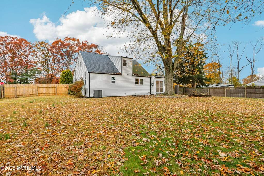 3 Bedroom Single Family Home/House's Image 31