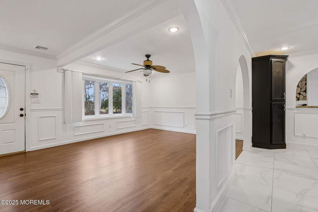 3 Bedroom Single Family Home/House's Image 4