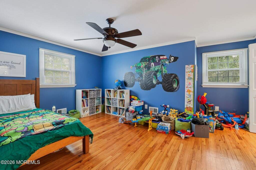 4 Bedroom Single Family Home/House's Image 15