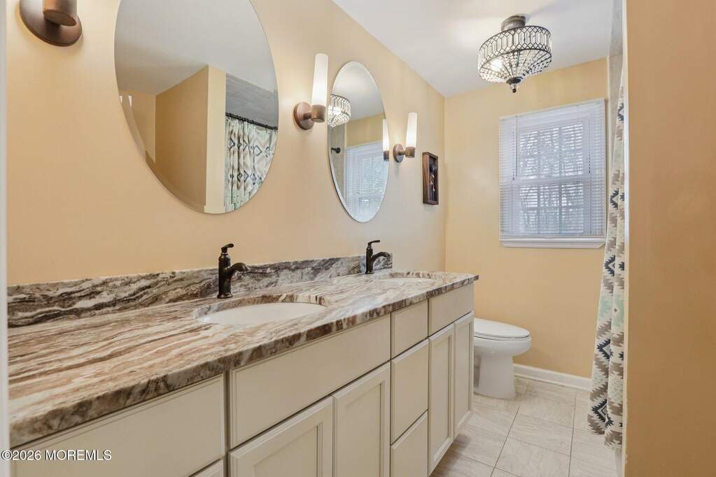 4 Bedroom Single Family Home/House's Image 16