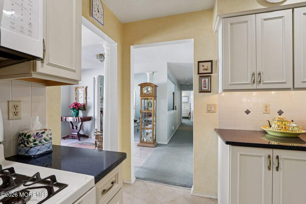 2 Bedroom Apartment/Flat's Image 11