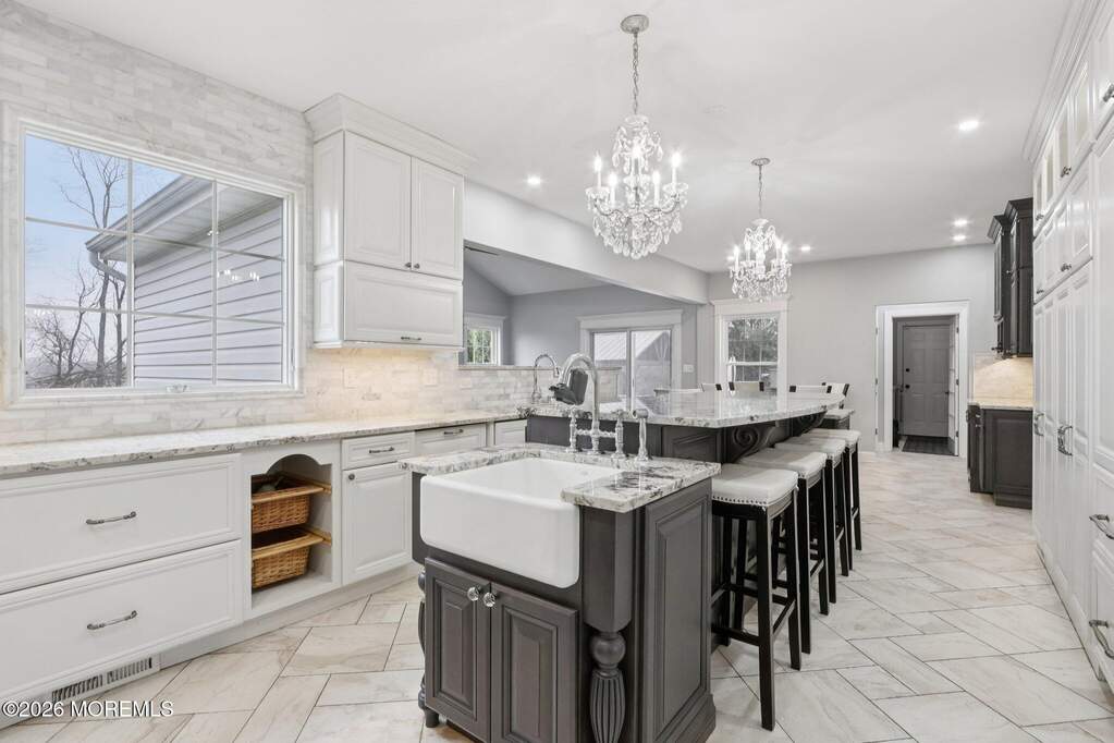 4 Bedroom Single Family Home/House's Image 5