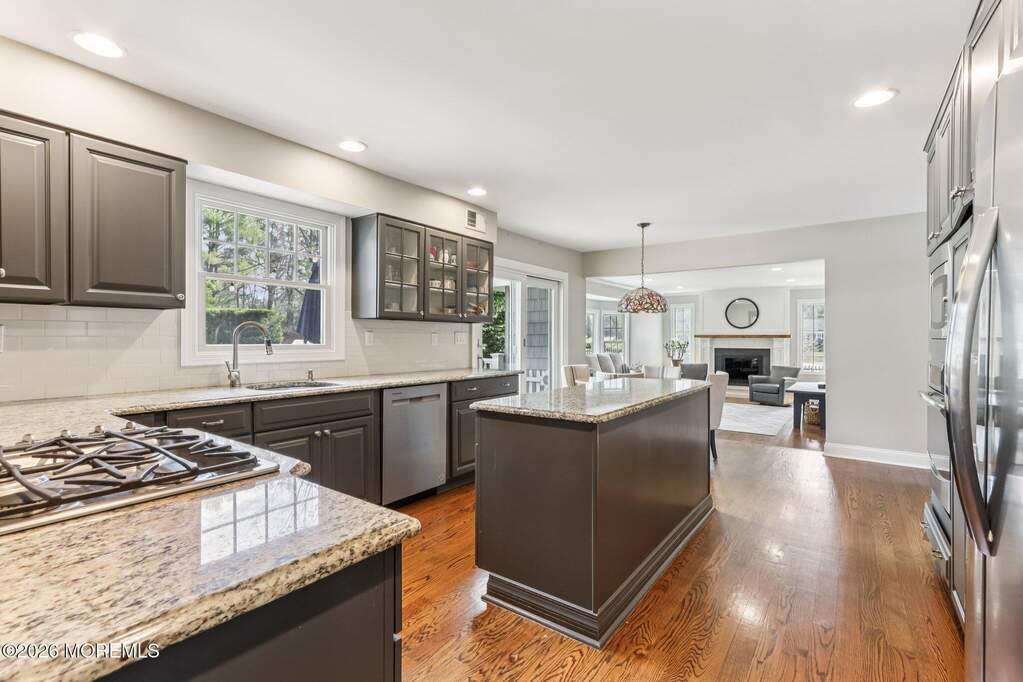 4 Bedroom Single Family Home/House's Image 12
