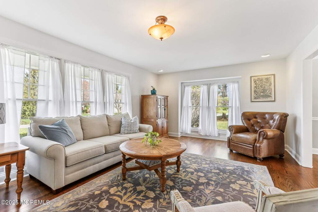 4 Bedroom Single Family Home/House's Image 21