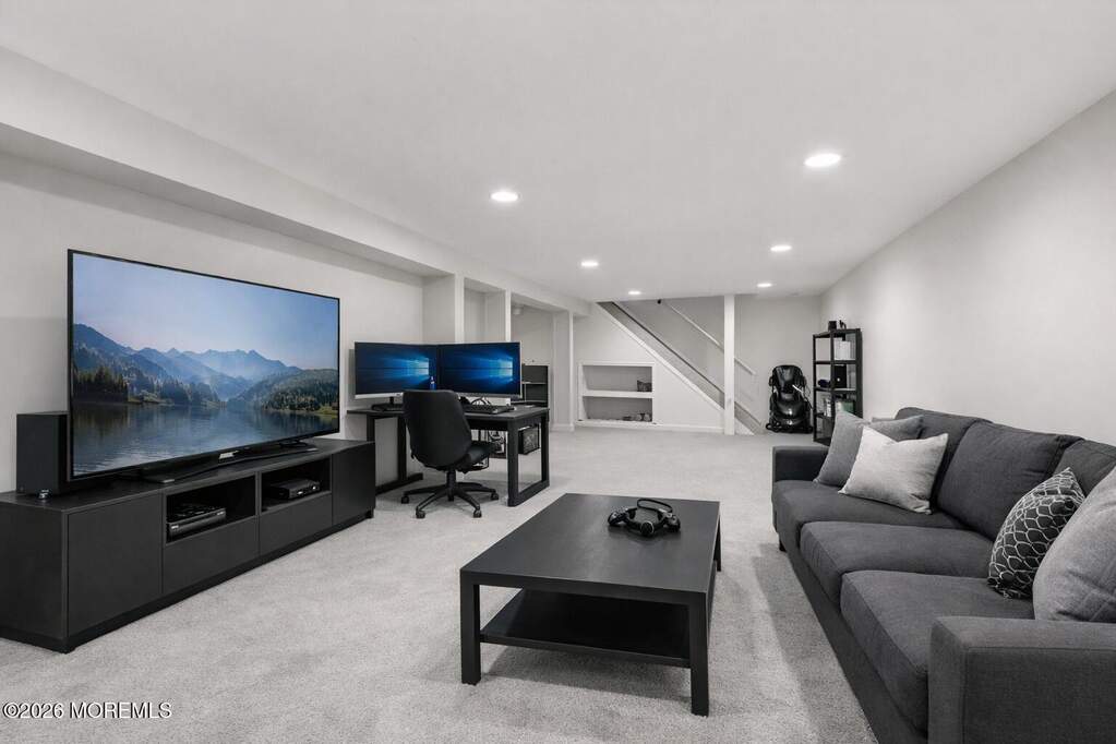 4 Bedroom Single Family Home/House's Image 26
