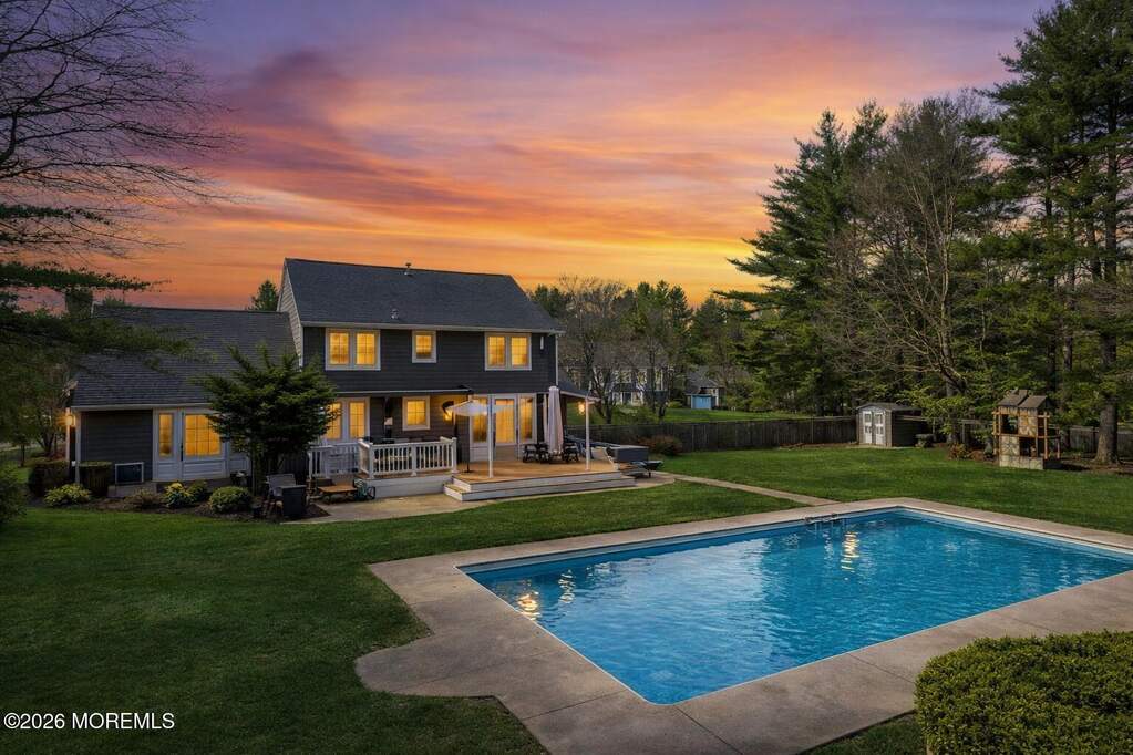 4 Bedroom Single Family Home/House's Image 31