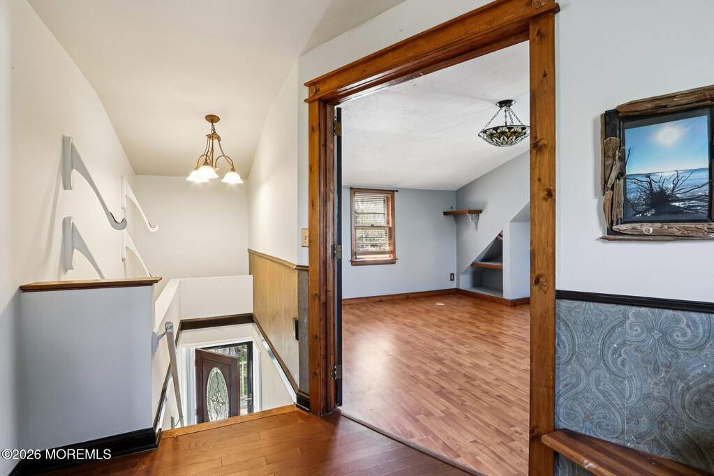 4 Bedroom Single Family Home/House's Image 9