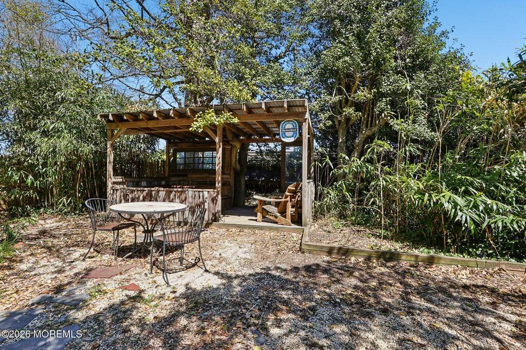 4 Bedroom Single Family Home/House's Image 20