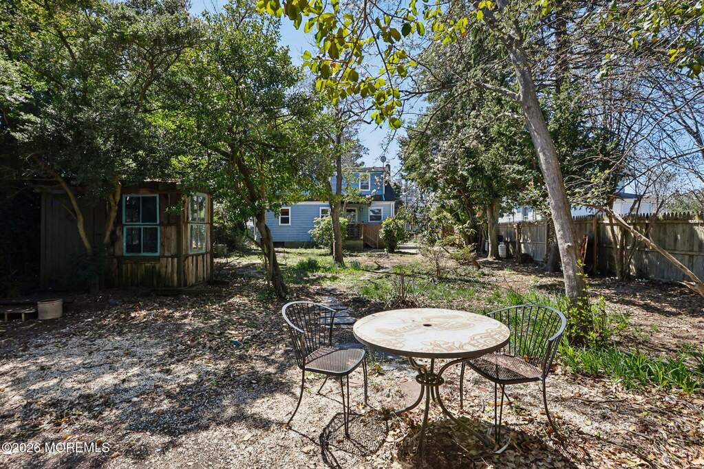 4 Bedroom Single Family Home/House's Image 22