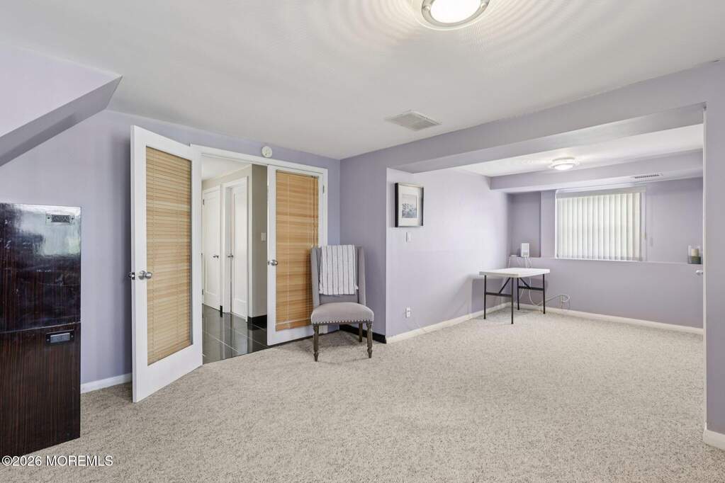 4 Bedroom Single Family Home/House's Image 18