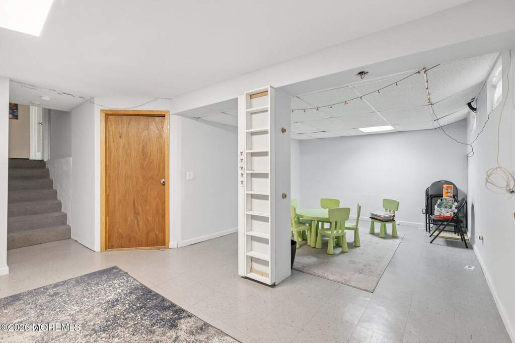 4 Bedroom Single Family Home/House's Image 21